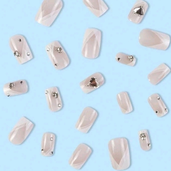 Rhinestone Heart French Manicure Press On Nails - Picture 2 of 14